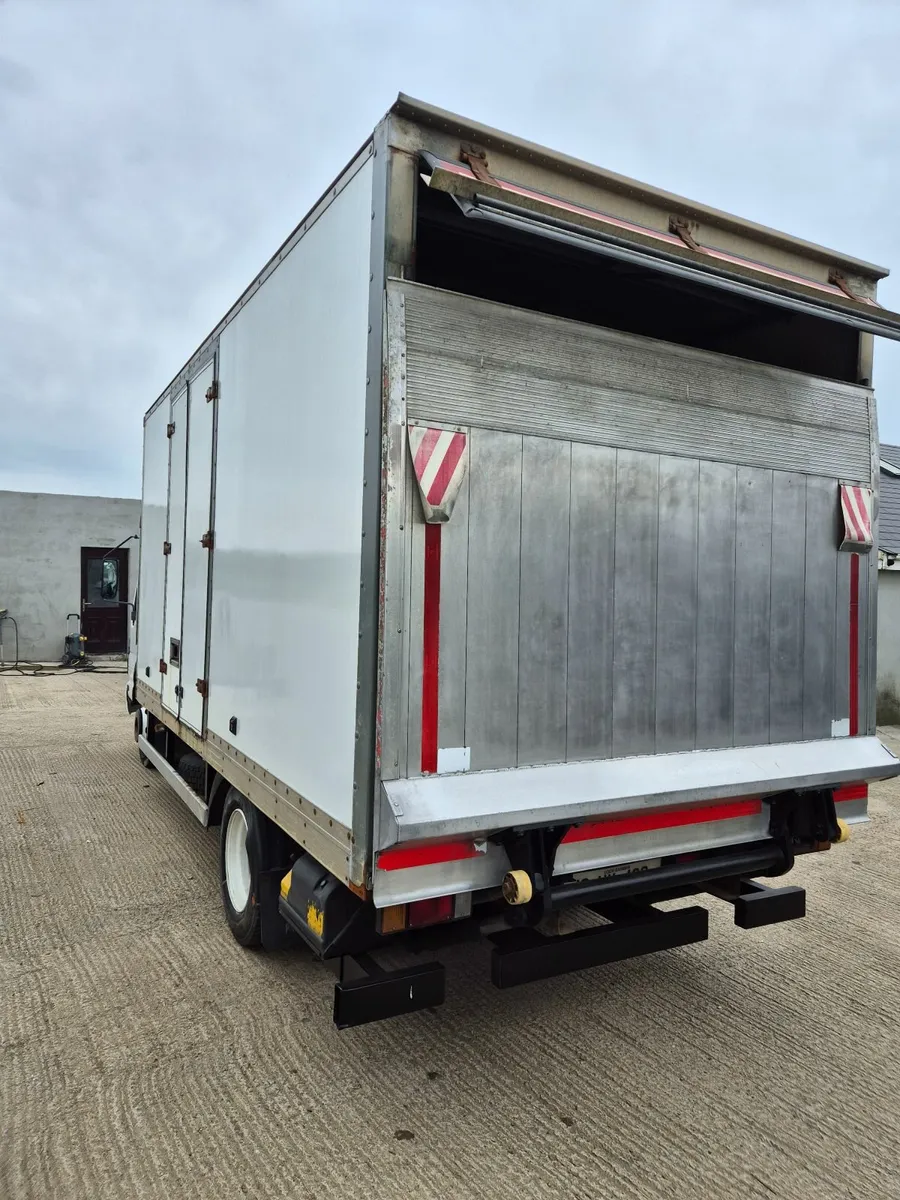 Isuzu Other 2010 - Image 2