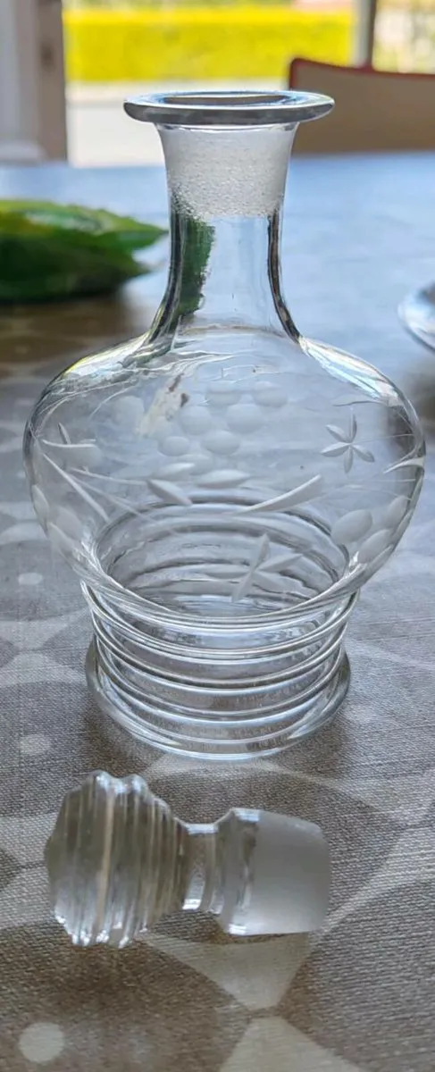 Vintage perfume bottle - Image 2