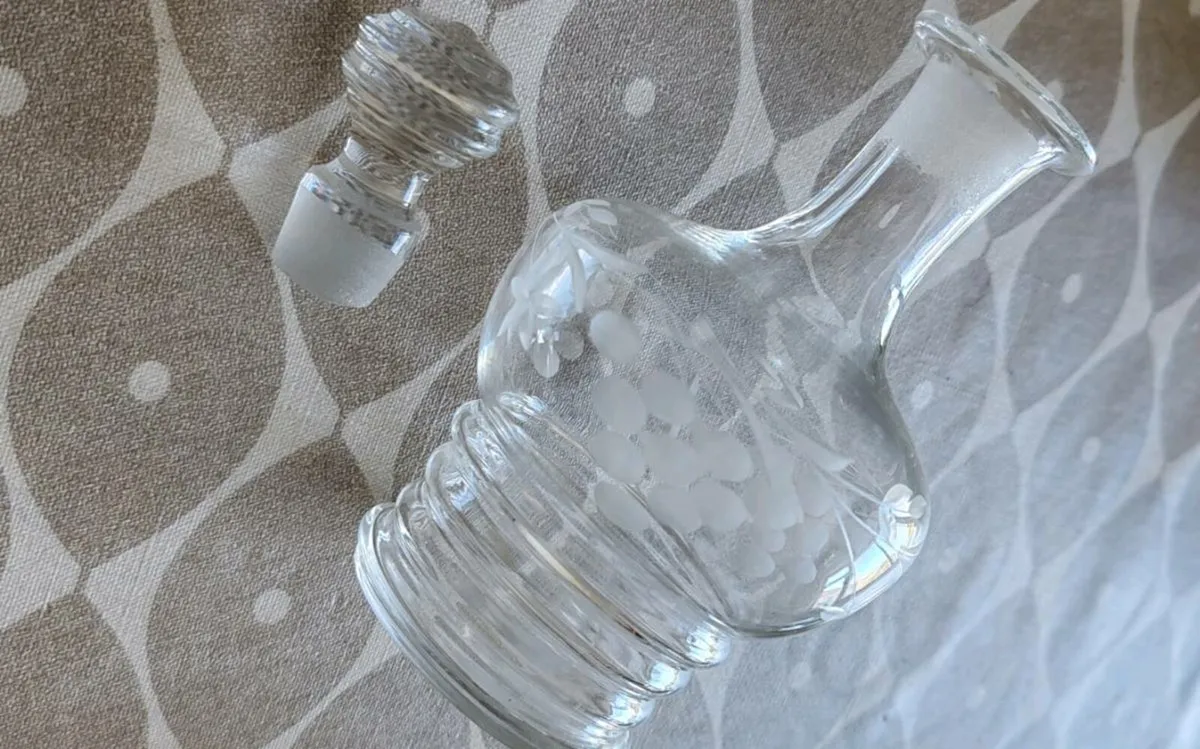 Vintage perfume bottle - Image 3