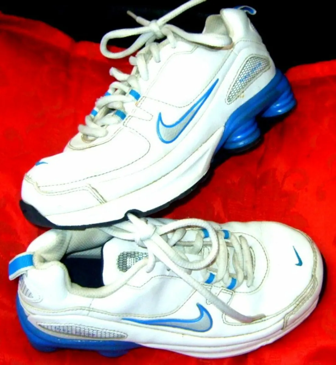 Authentic Leather Nike Shox - Image 3