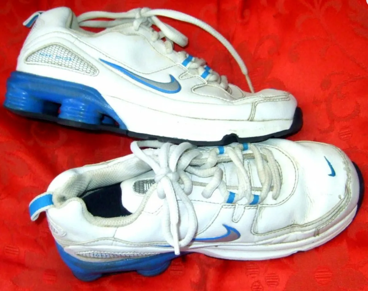 Authentic Leather Nike Shox - Image 4