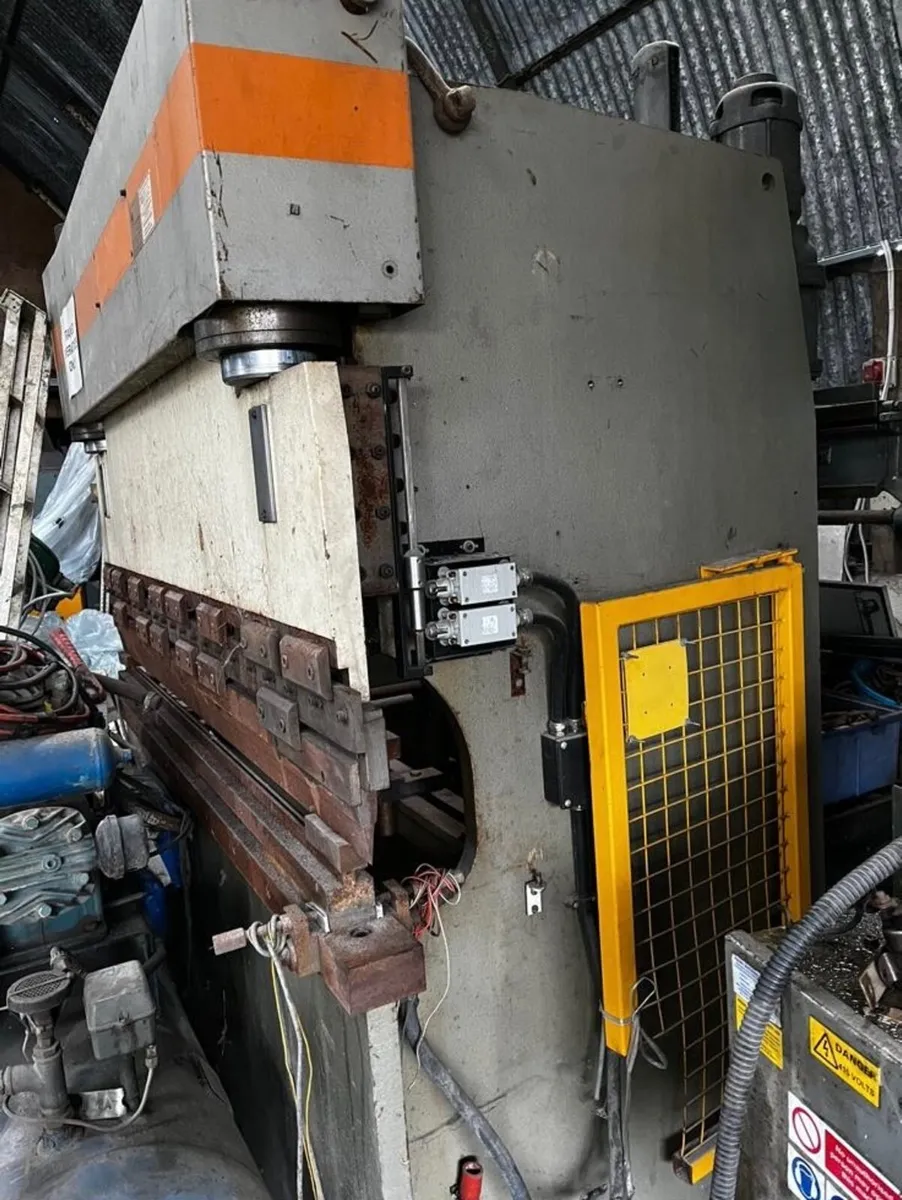 Press brake - Image 2