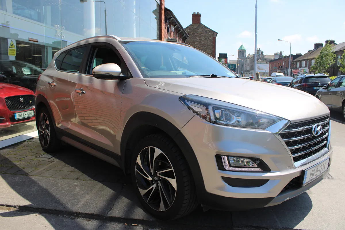 Hyundai Tucson 1.7 EXECUTIVE PLUS 2019 - Image 2