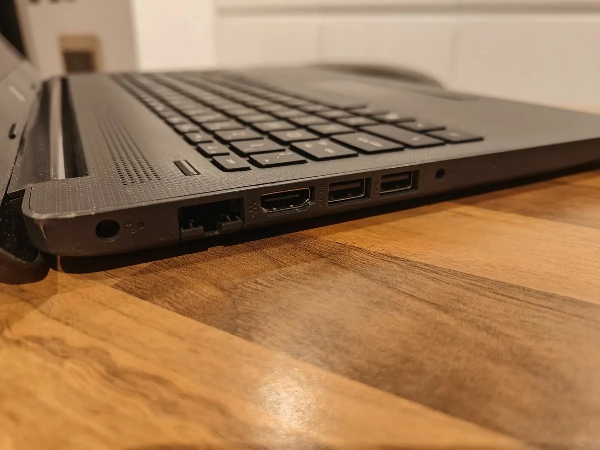 HP 250 G7 | i5 | 24GB | 512GB | 15.6" | DVD Drive - Image 3