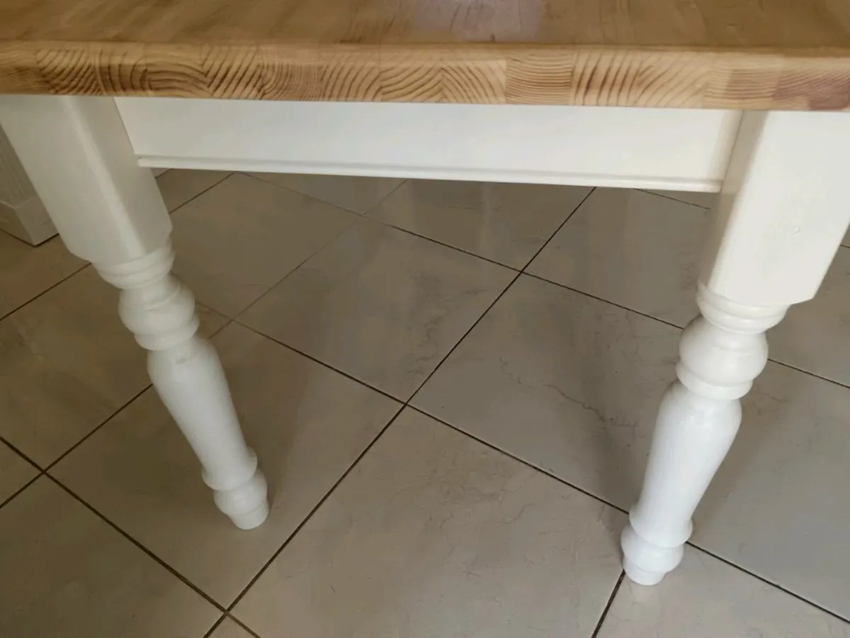 Farmhouse kitchen table - Image 3