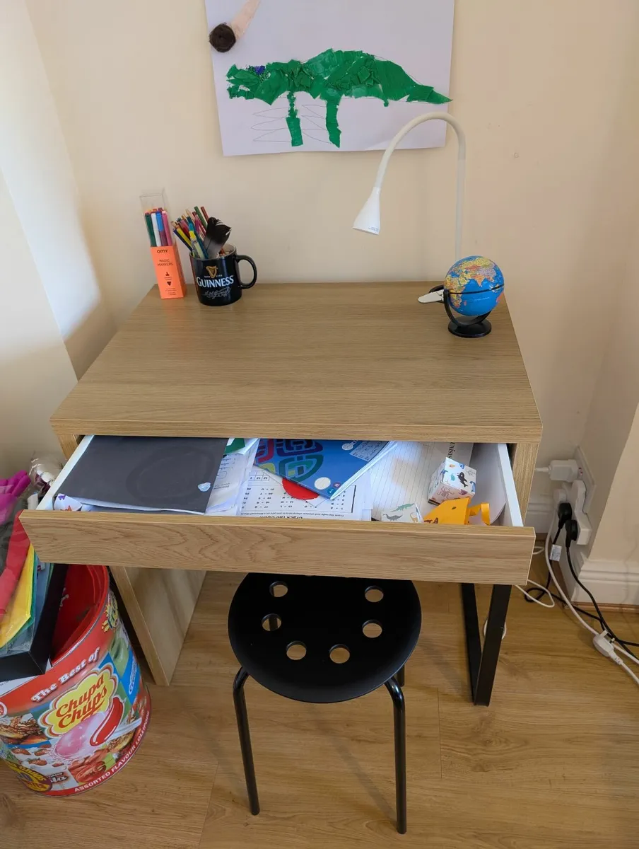 Desk Micke + Stool Marius+ Lamp Navlinge Ikea - Image 2