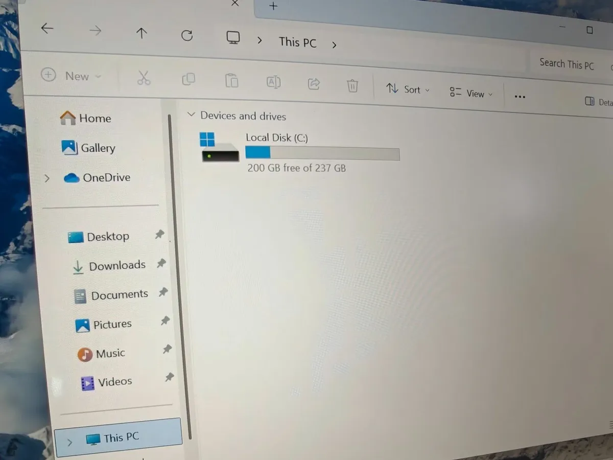 Lenovo ThinkPad T14 Gen1 Laptop | i5 (10th gen) | - Image 3
