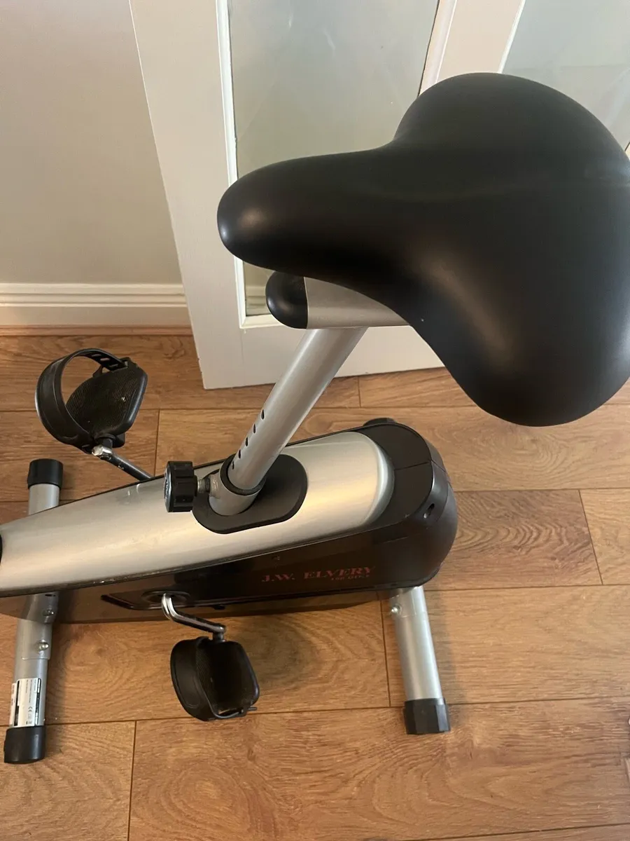 Exercise bike - Image 2