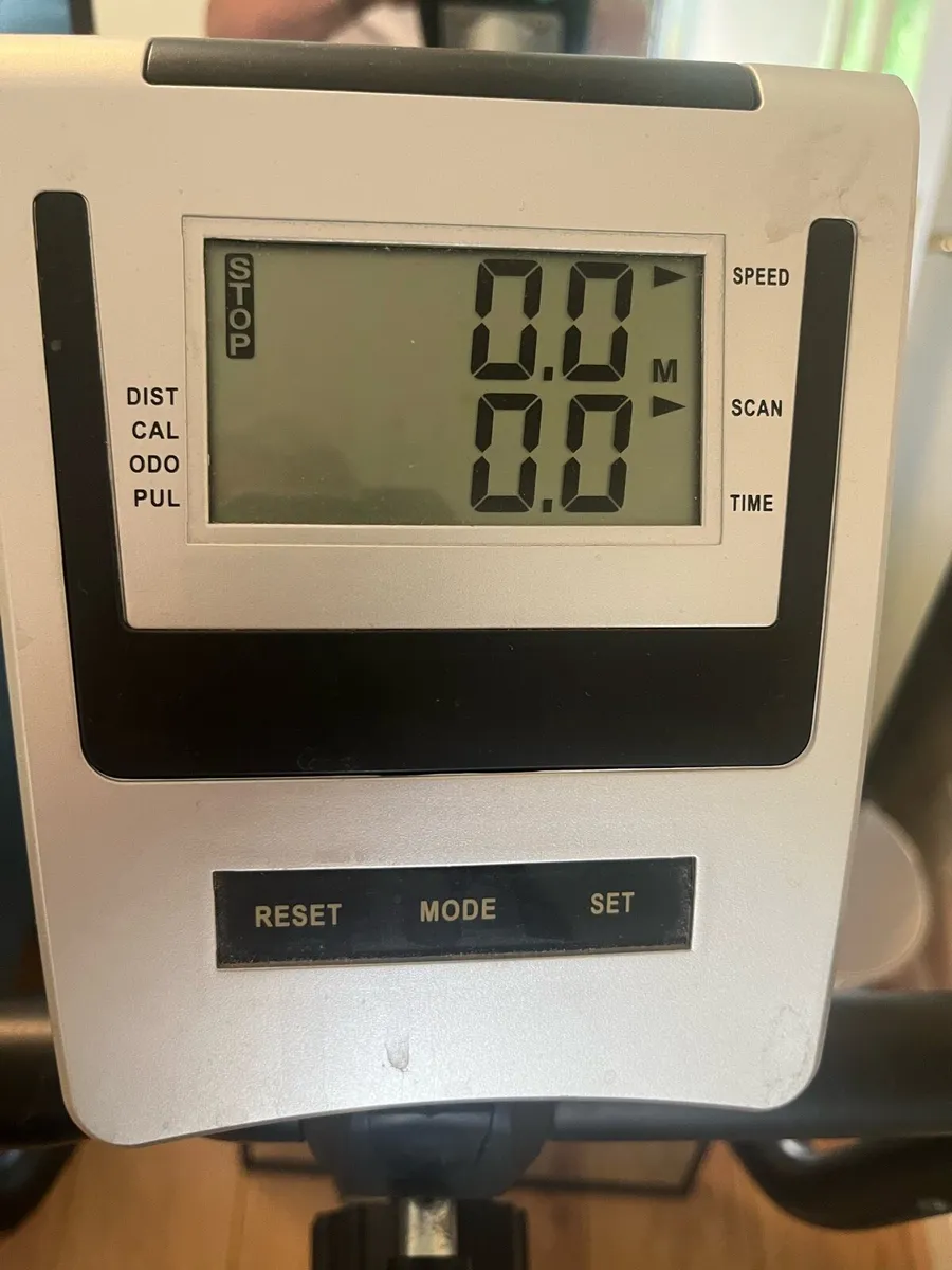 Exercise bike - Image 3
