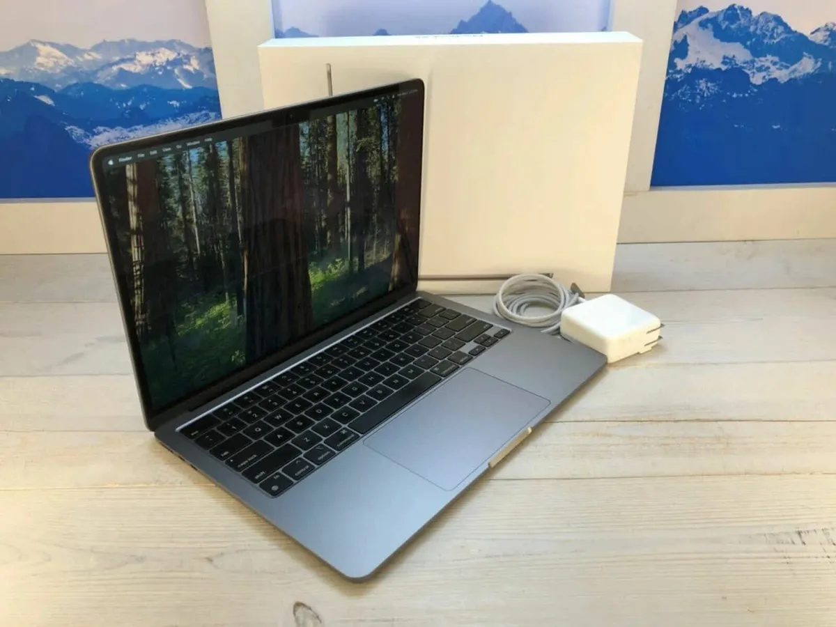 Apple MacBook Air 2024 13" Laptop 512GB - Image 2