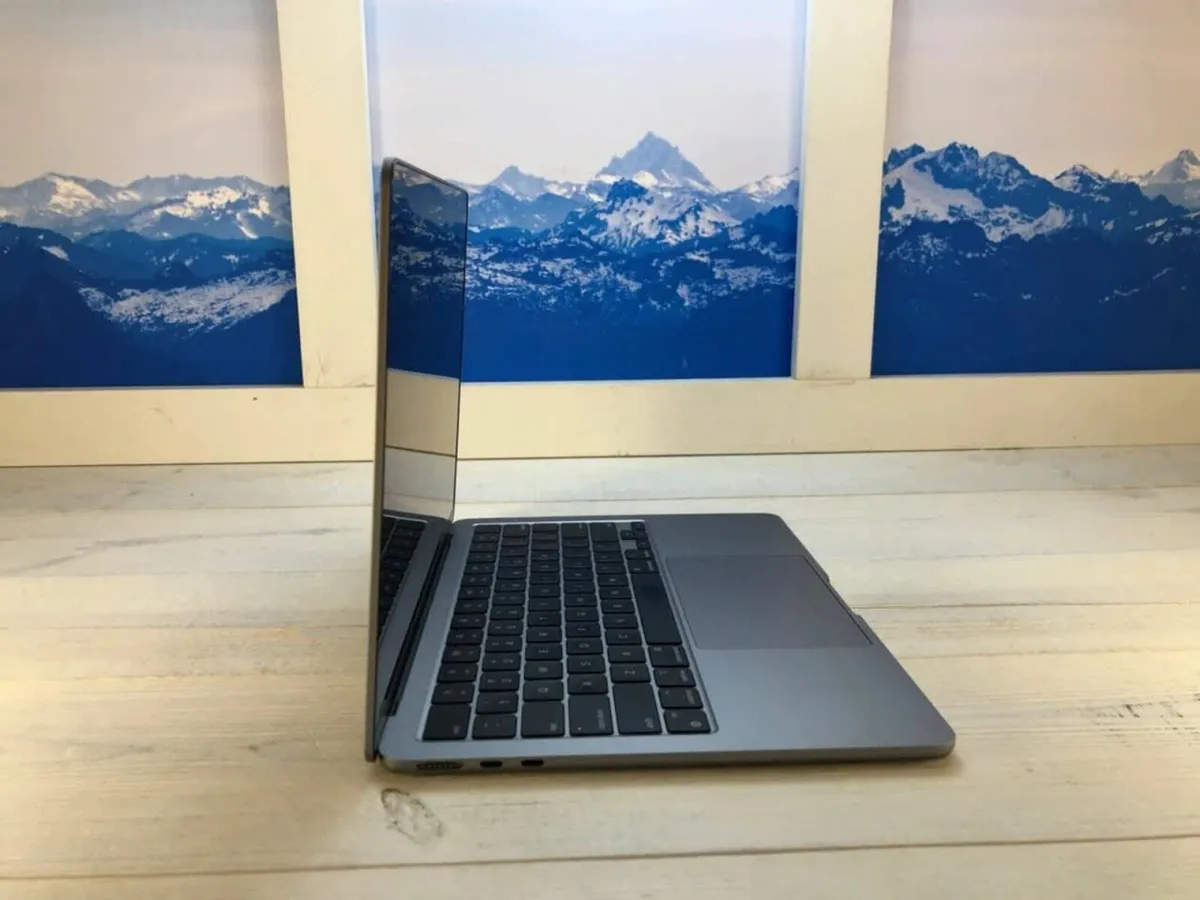 Apple MacBook Air 2024 13" Laptop 512GB - Image 3