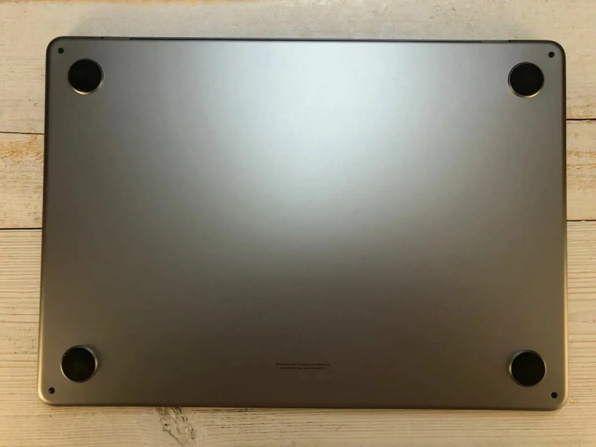 Apple MacBook Air 2024 13" Laptop 512GB - Image 4