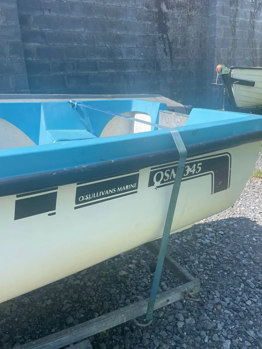 4 Man Boat & 2.5 HP Engine - Image 3