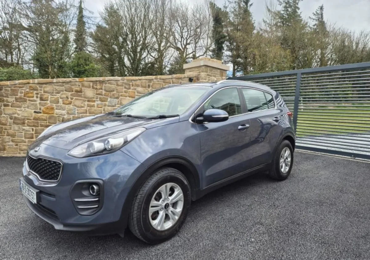 2018  KIA SORTAGE - Image 2