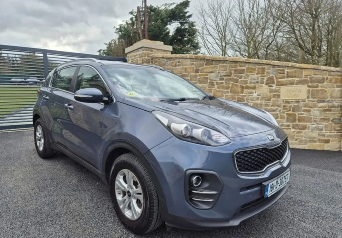 2018  KIA SORTAGE - Image 4