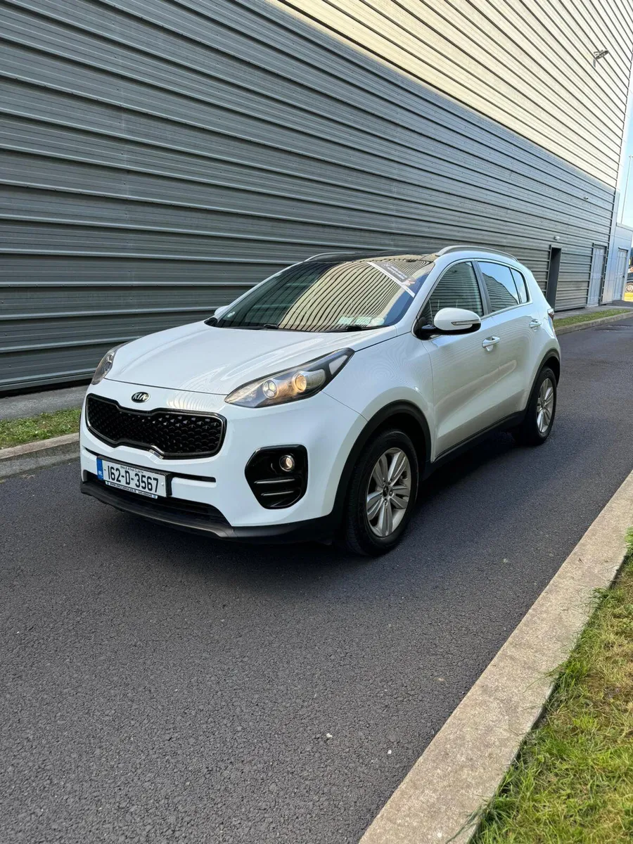 Kia Sportage 2016 EX PAN ROOF SAT-NAV - Image 2