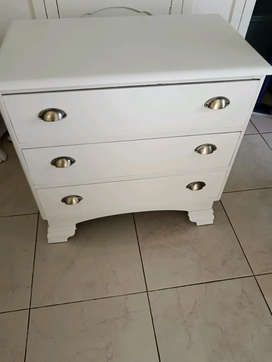 Chest of drawers - Image 3
