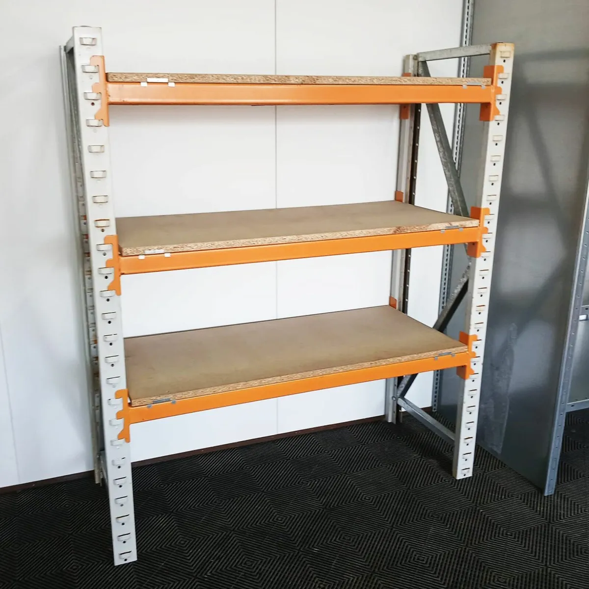 Used Garage Shelving (ref:LS016) - Image 4