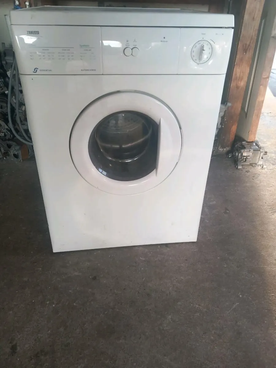 Zanussi vent dryer - Image 1
