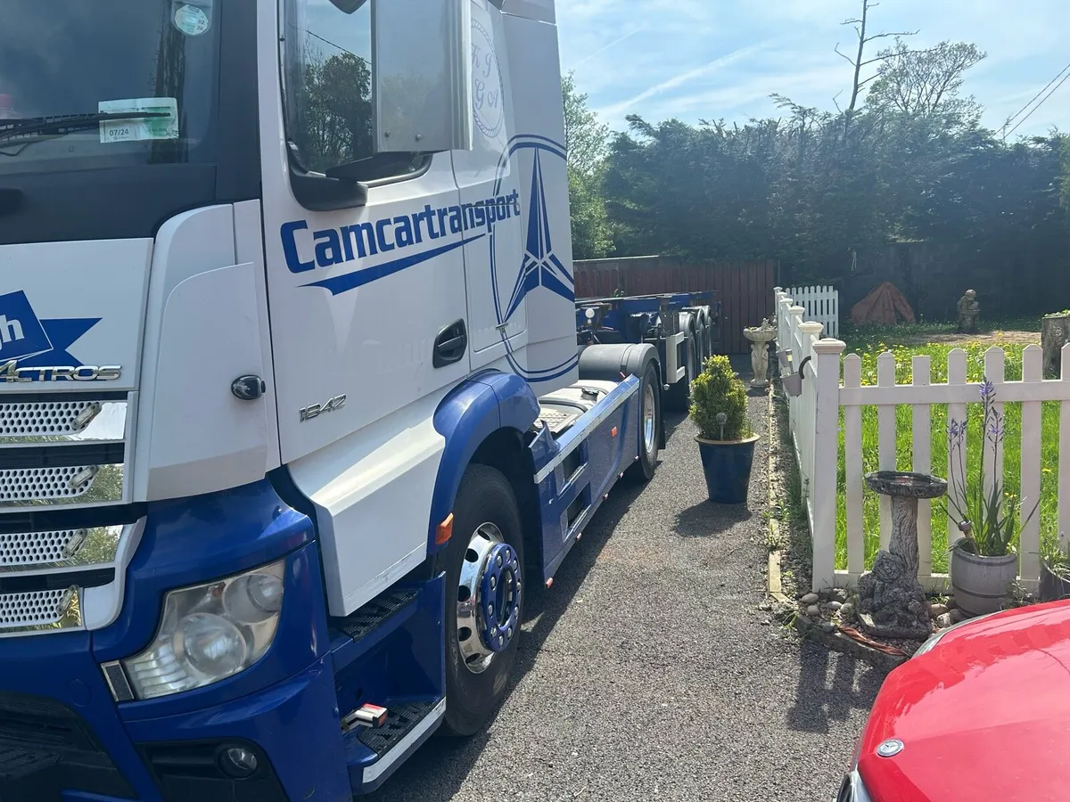 Truck - Image 2