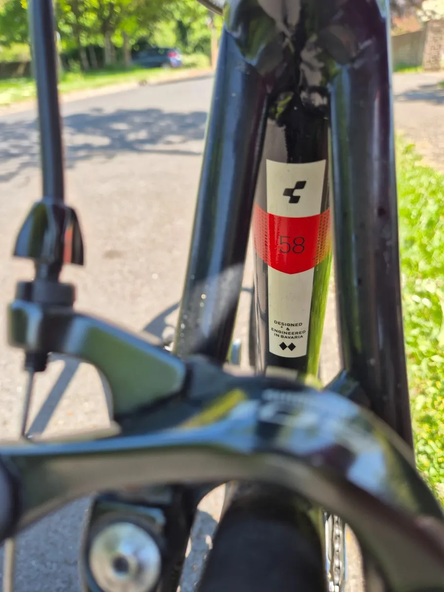 Cube Peloton Road Bike - Size 58 Aluminium Frame - Image 4