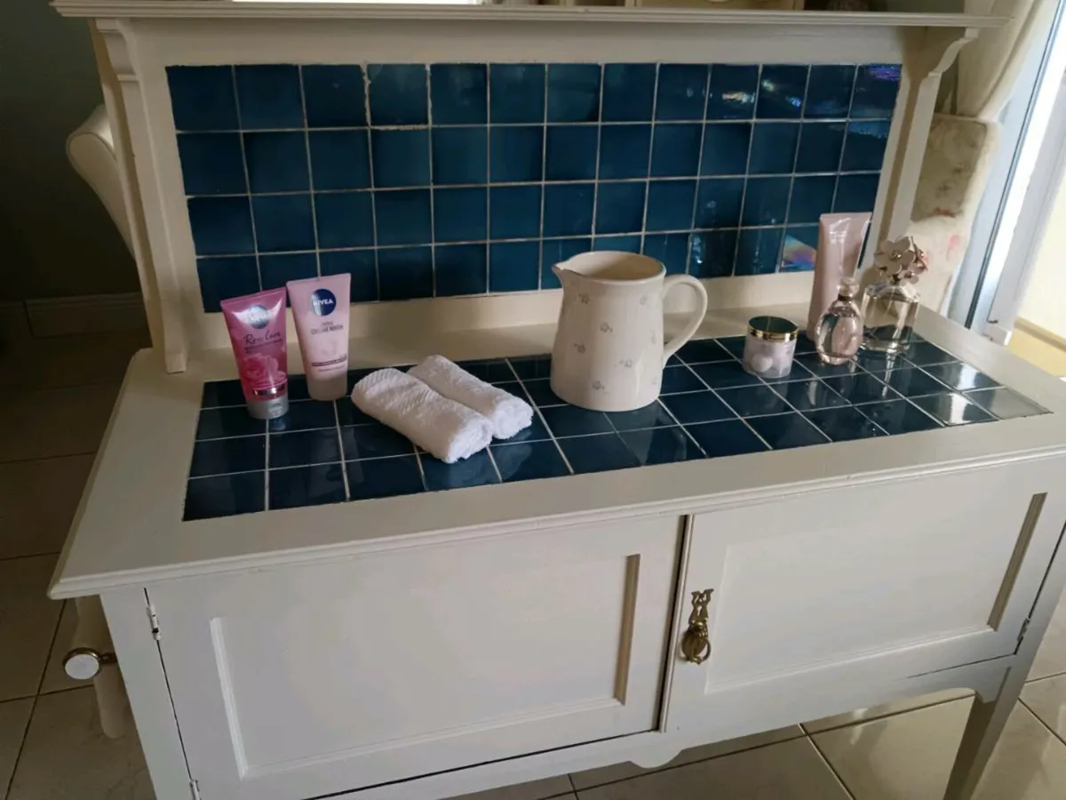 Washstand - Image 3