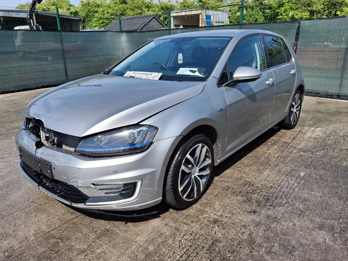201 Volkswagen Golf E1F Fully electric - Image 2
