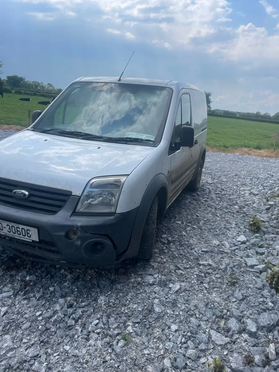 Ford Transit Connect for SCRAP/BREAKING - Image 2