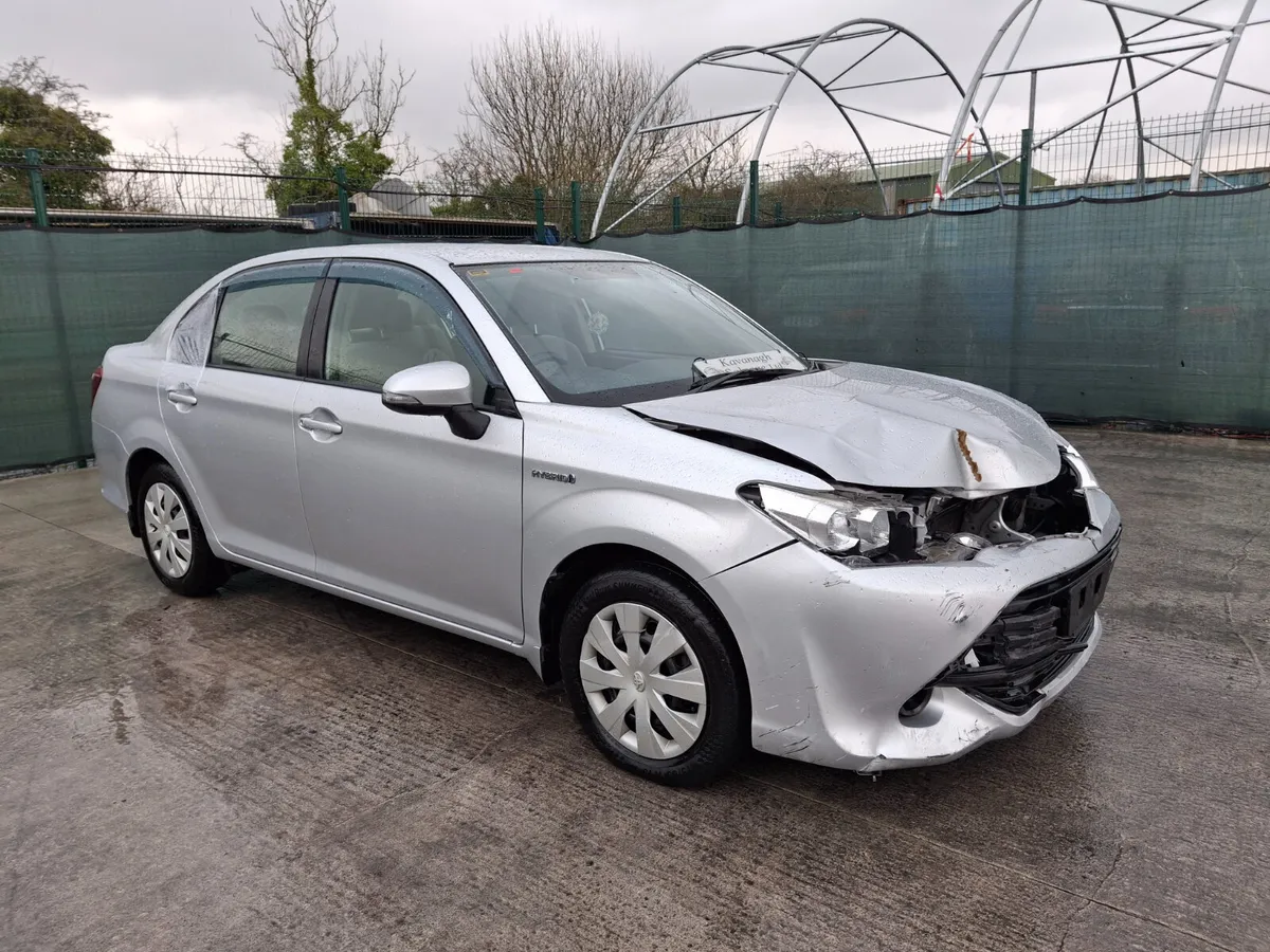 162 Toyota Corolla Fielder  1.5 Hybrid - Image 2