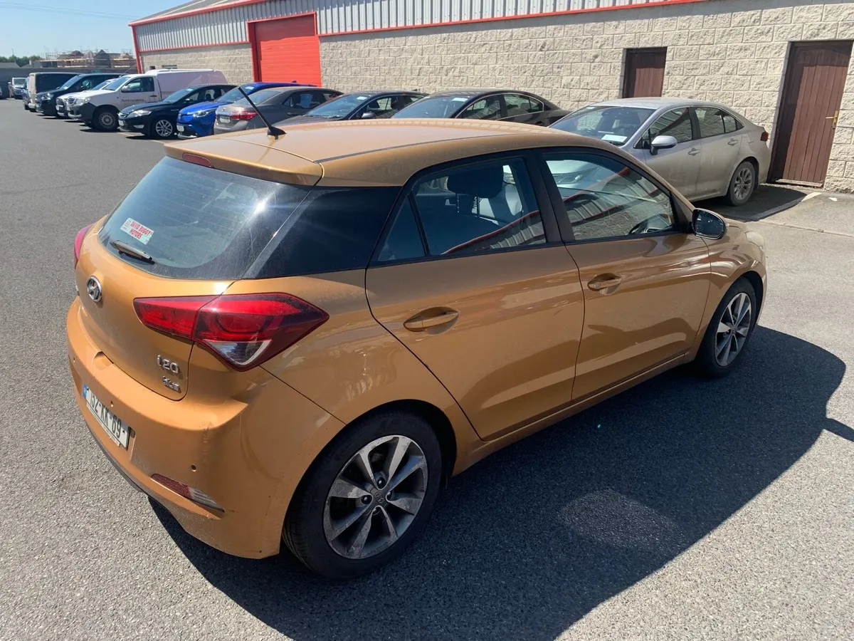 152 HYUNDAI I20 - Image 4