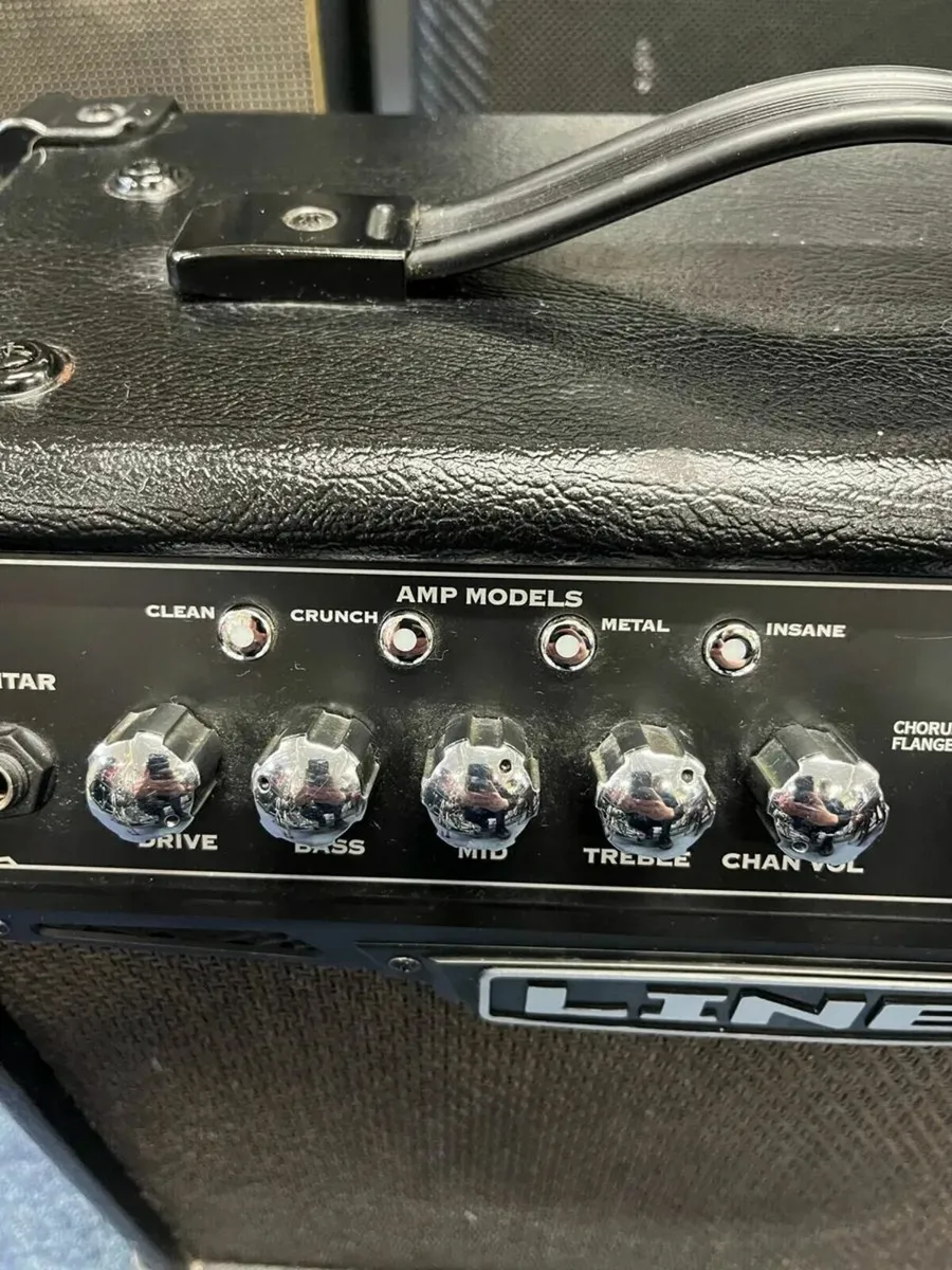 Line 6 Spider IV 15 Guitar Amp - Image 4