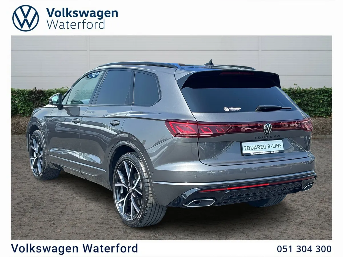 *Commercial* Volkswagen Touareg R-Line 3.0TDI V6 - Image 4