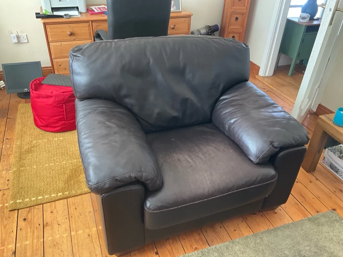 Free to collect  3 seater leather sofa and Armchai - Image 1