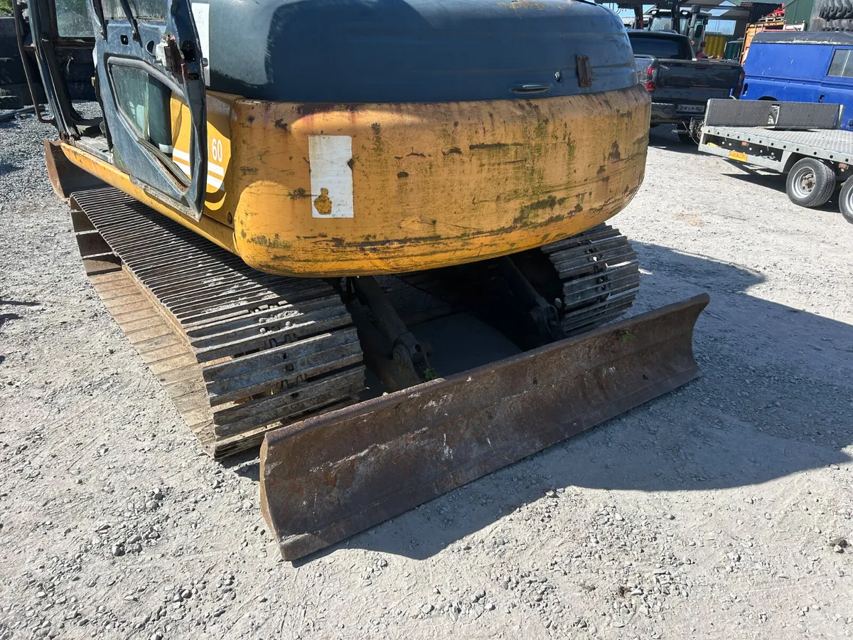 6ton digger - Image 3