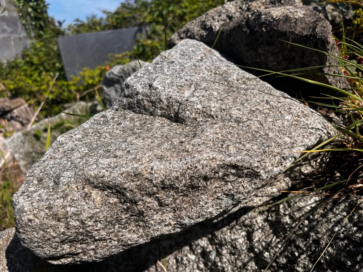 Stone - Granite Rubble (FOR FREE) - Image 1