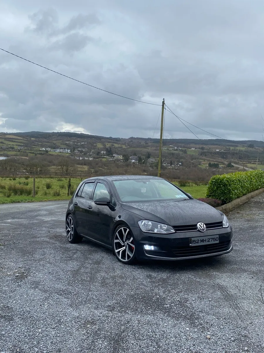 2015 Volkswagen Golf 2.0 TDI - Image 1