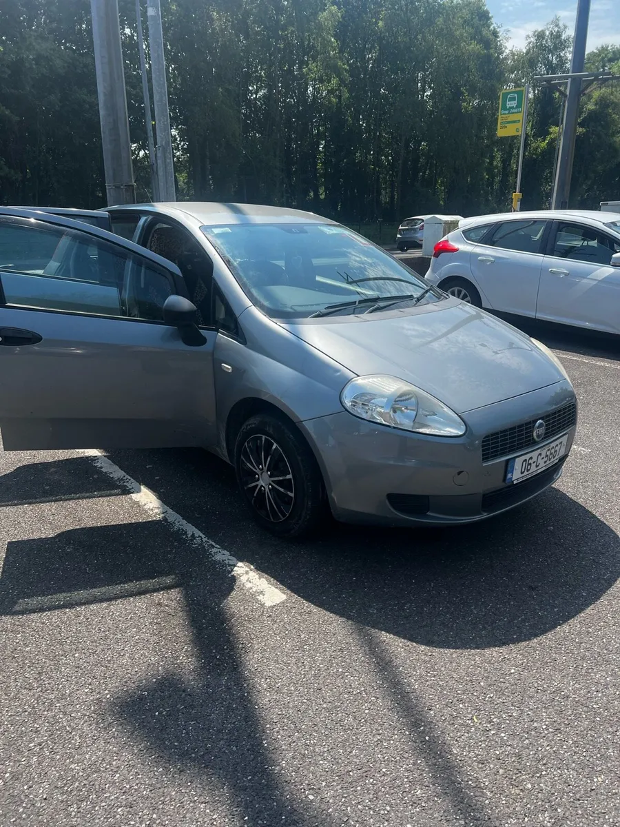 Car - Image 2