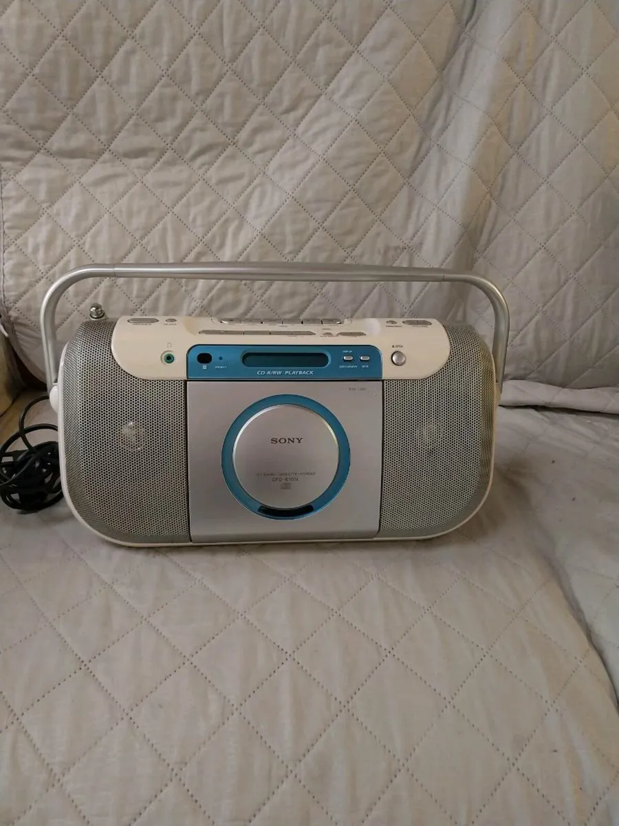 sony boombox - Image 2