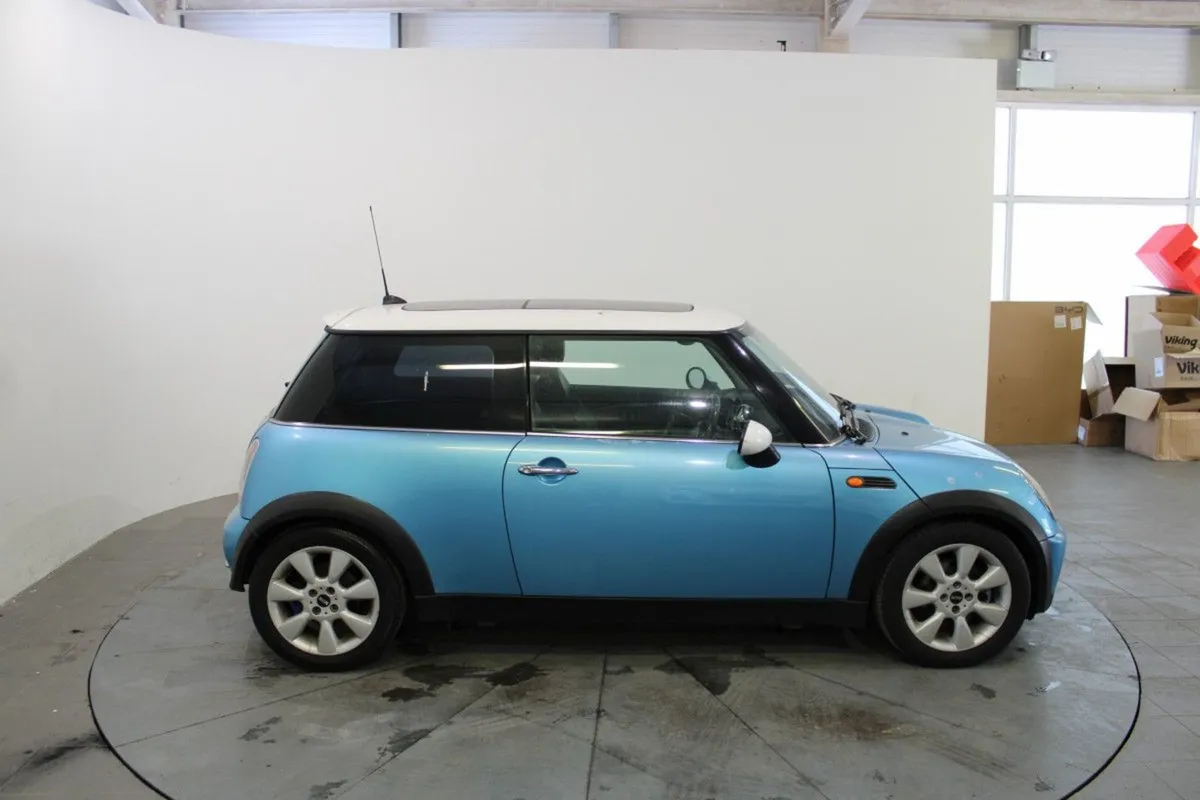 MINI Cooper 1.6 Cooper Hatch Sunroof - Image 3