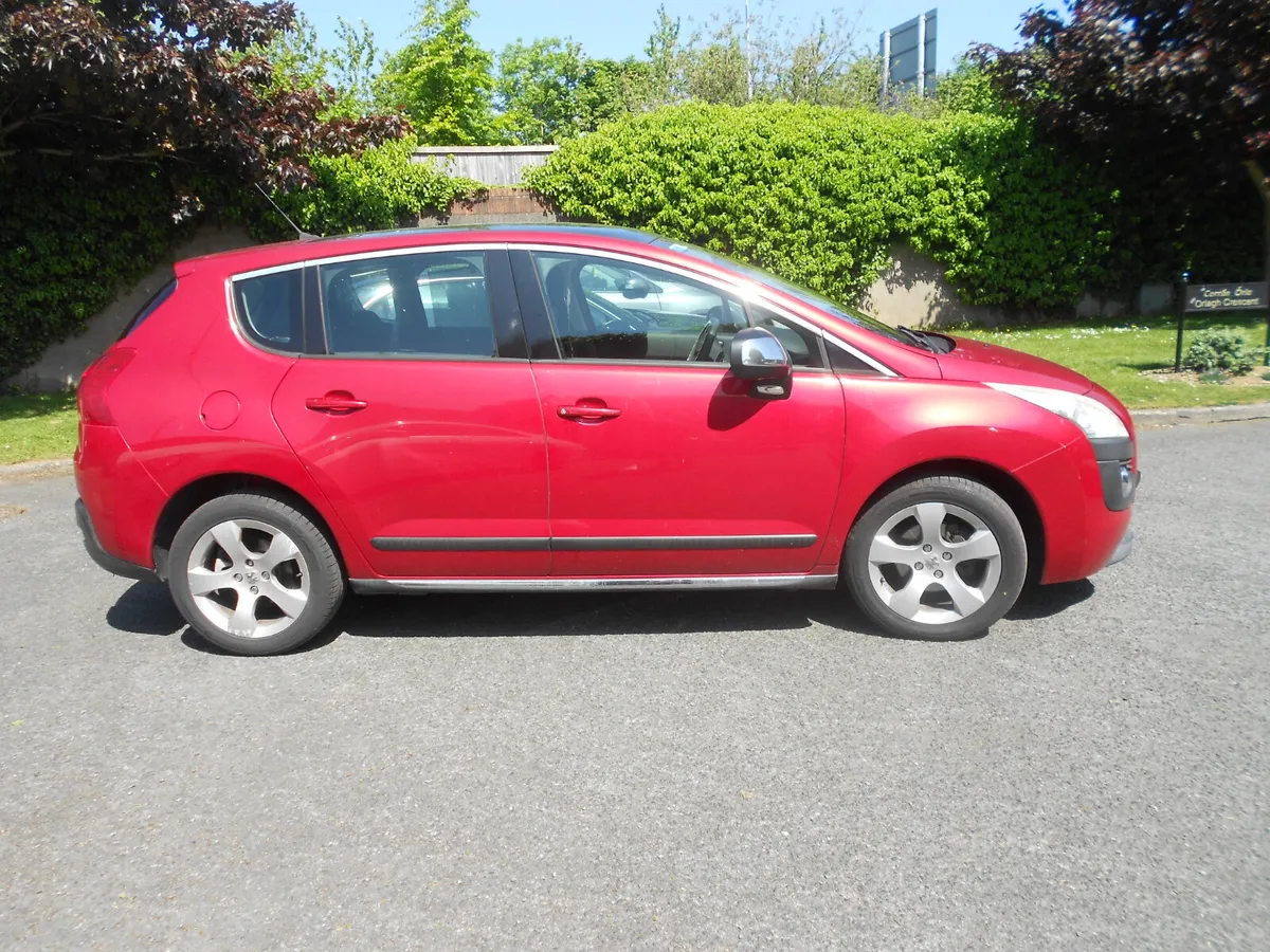 AUTOMATIC Peugeot 3008 2011 1.6 diesel low low km - Image 1