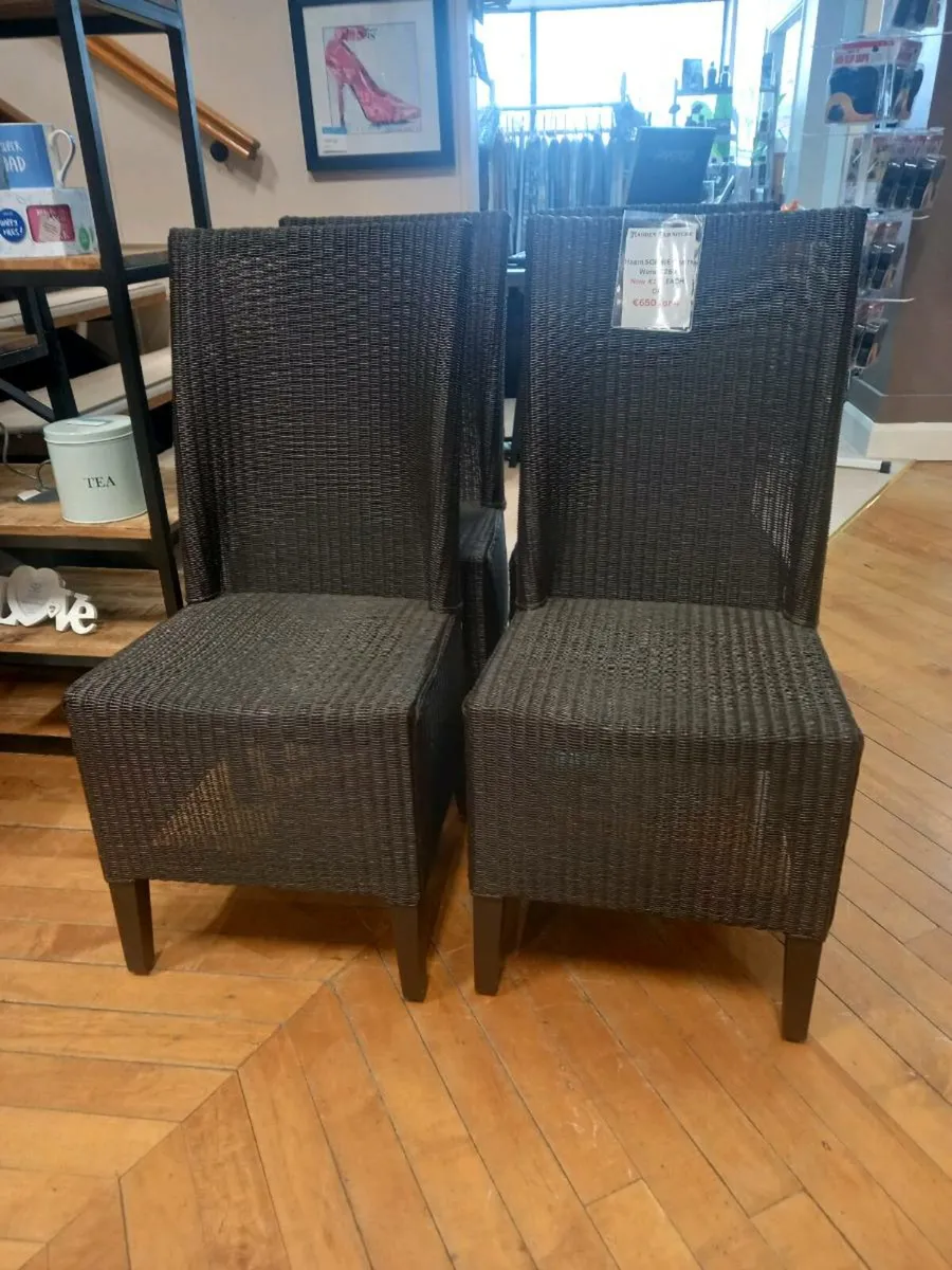 Ratan chairs and lamp table - Image 3