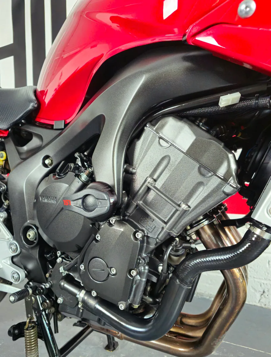 2006 Yamaha FZ6 - Image 2