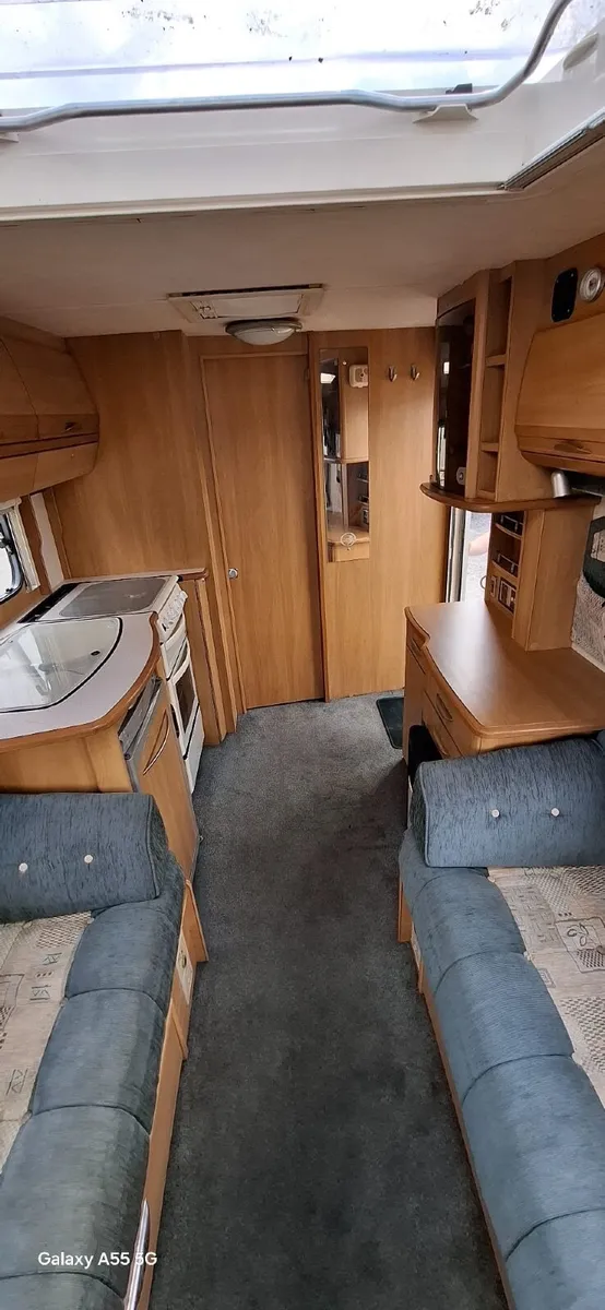 Caravan - Image 2