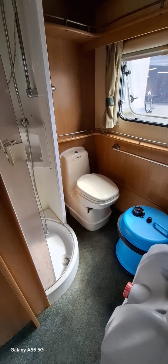 Caravan - Image 4
