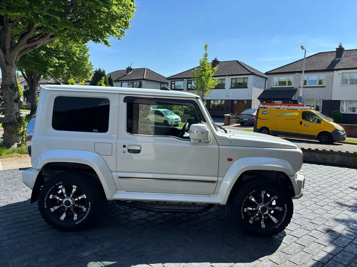 Suzuki Jimny - Image 2