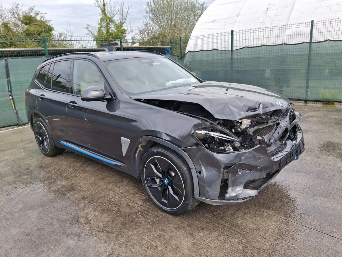 221 BMW X3  Ix3  Premier Edition  Automatic - Image 4