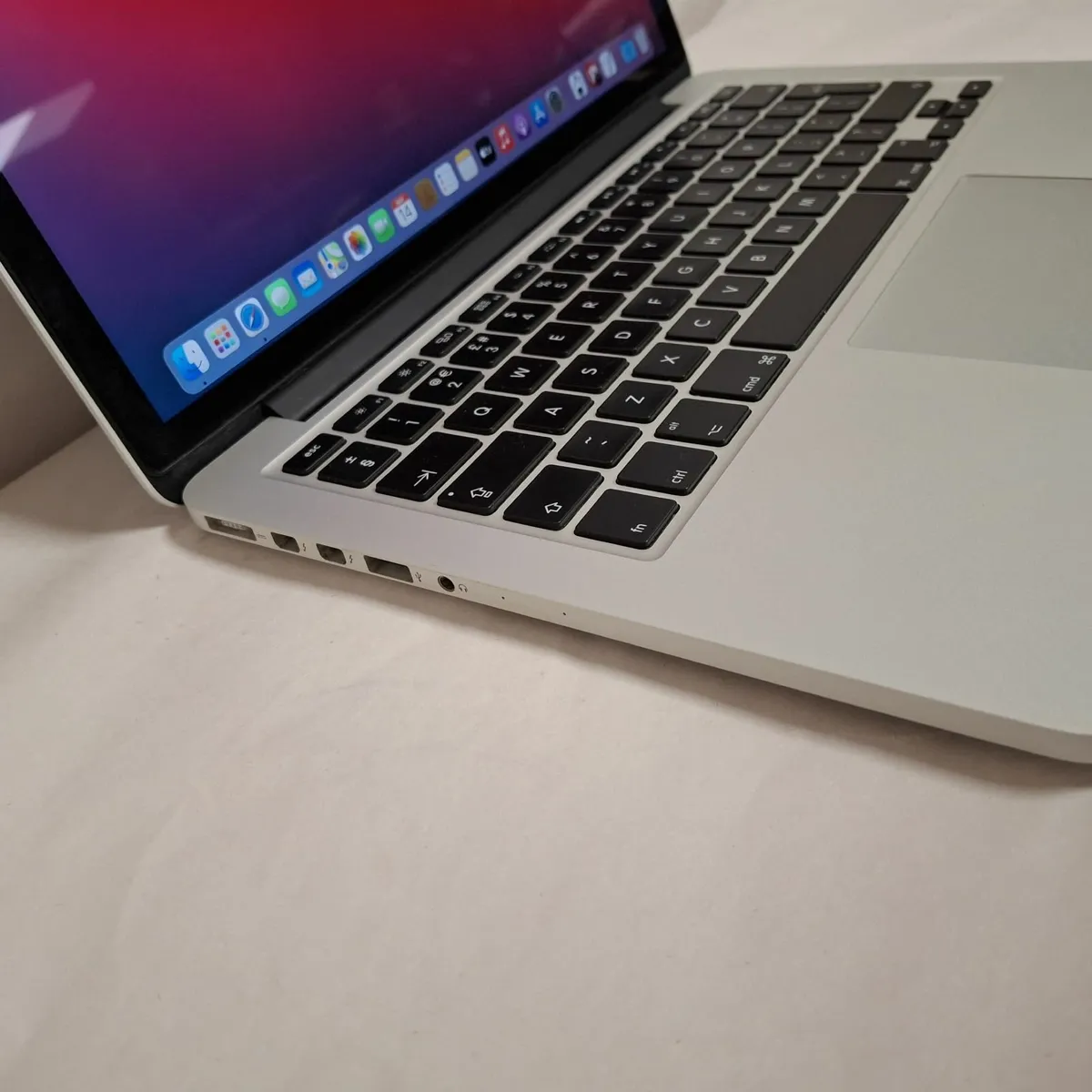 Apple MacBook Pro (13-inch, Retina, Late 2013) Gre - Image 3