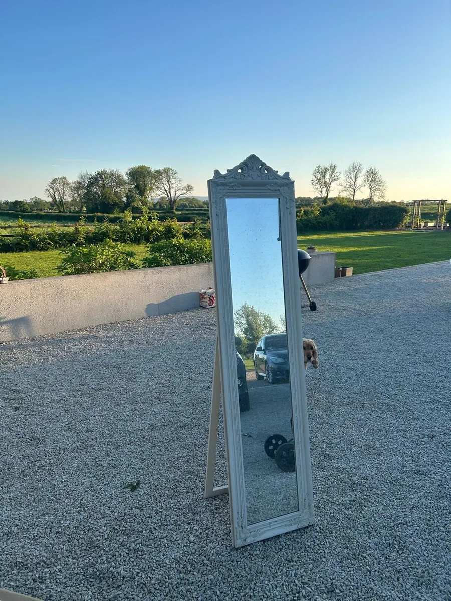 Mirror - Image 1