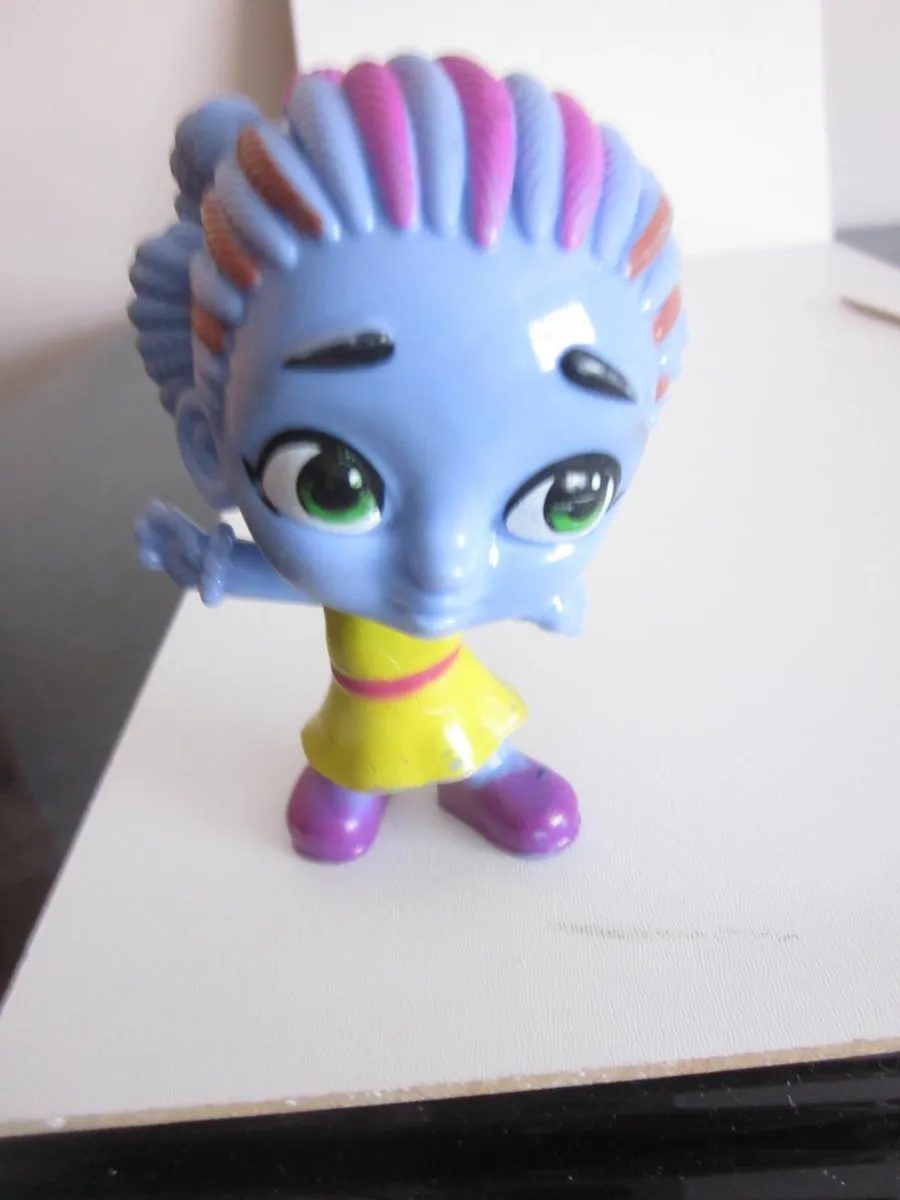 Super Monsters Zoe Spooky Halloween 4" Fig - Image 1