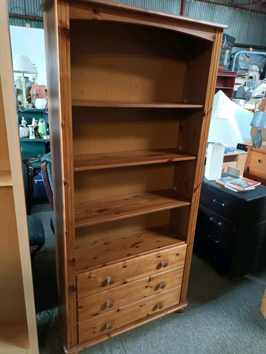 Pine Book Shelf